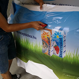 autófólia telepítés