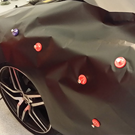 autófólia rögzítése mágnessel