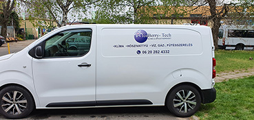 Autós reklám betűkivágással készült 3