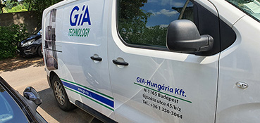 Céges logózás autó matricázás 2