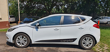 Kia ceed csíkozás karosszéria fóliázás
